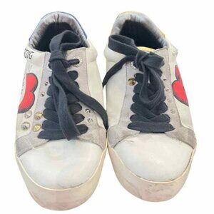 Graffiti graphic Sneaks